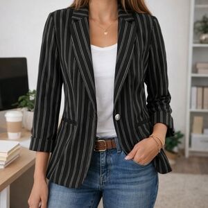 NWT Ricki’s Black White Pinstripe Blazer Tailored Office Career Chic Jacket